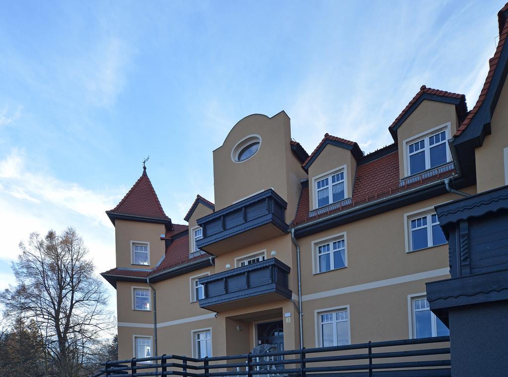 Apartament Glamour , Przestronny, Komfortowy, Blisko Szlakow Karpacz Exteriör bild
